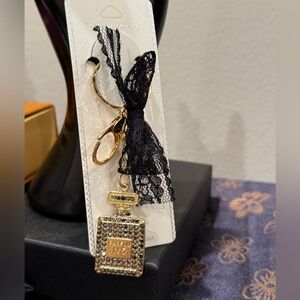 Elegant fashion Black and Gold Keychain with Lace